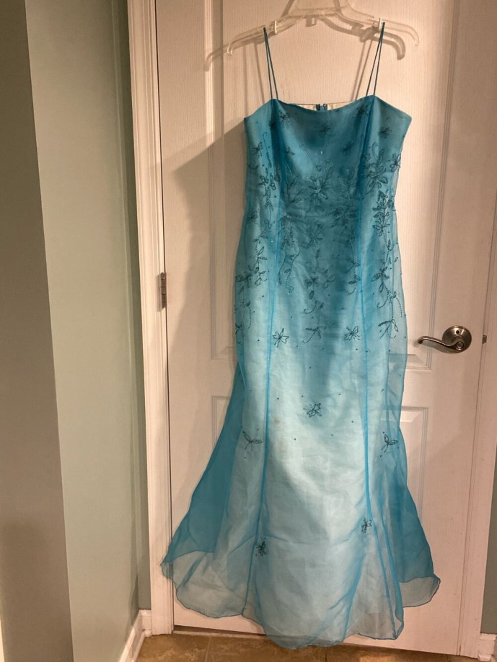 Niki Livas Blue Ombre Beaded Organza Mermaid Gown Size 12